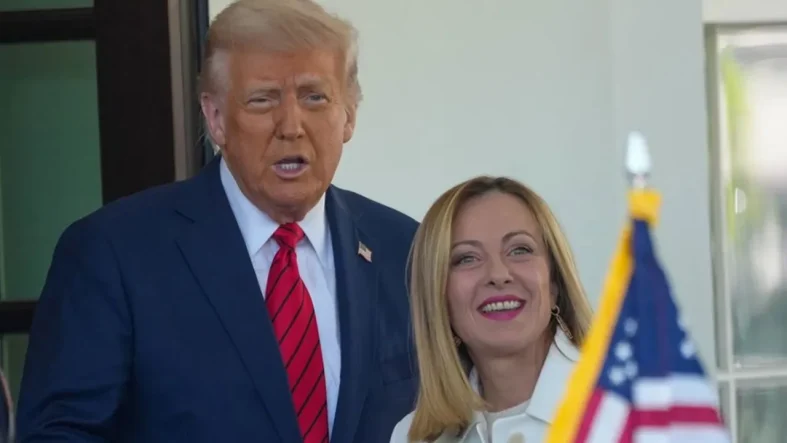 papanin-ardindan-sira-melonide-trump-yaylim-atesine-tuttu-3294479