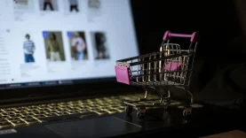 z-kusagi-online-alisveriste-kriz-cikardi-3337395