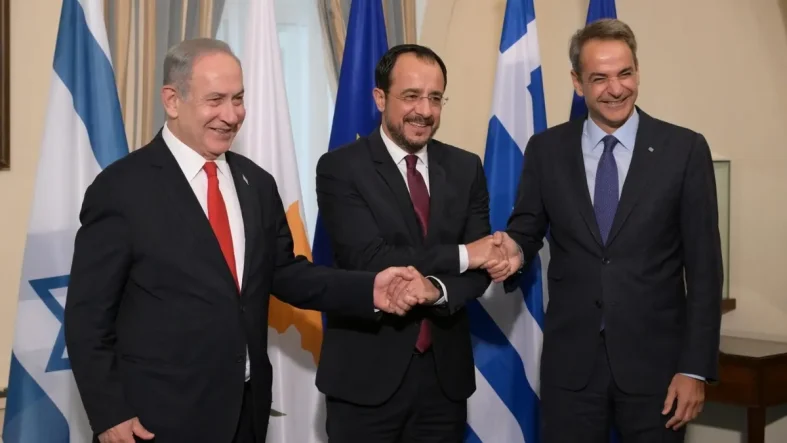 1200x675-isgal-altindaki-kuduste-kirli-ittifak-israilyunanistanguney-kibris-bir-araya-geliyor-1766391028055