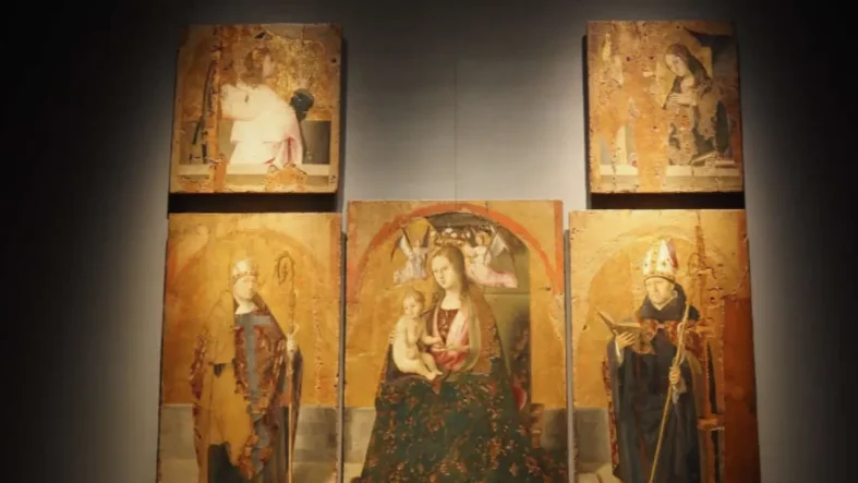kultur-bakani-sokta-italyada-ulusal-tatil-gecesi-muze-soyuldu-antonello-da-messina-ta-3353739