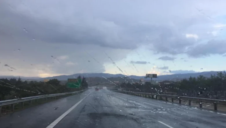 yol yağmur