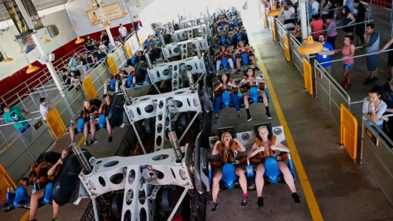 1790769499184Six Flags Magic Mountain 1