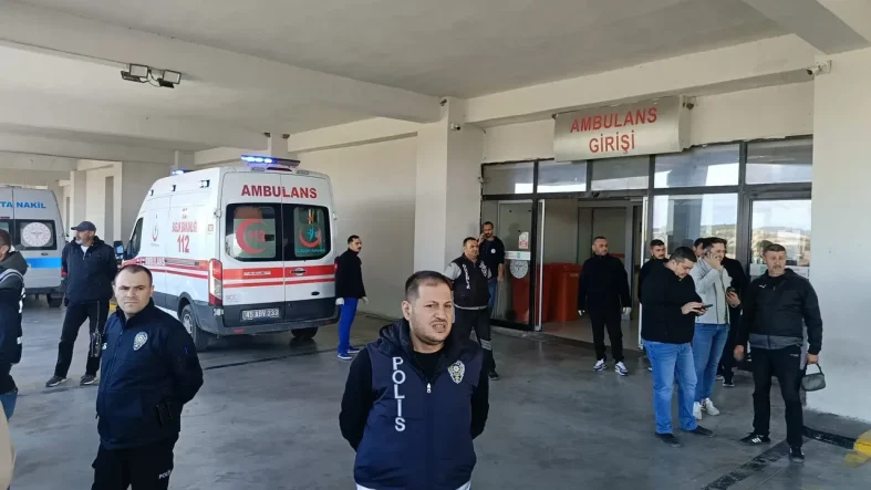 manisa-somada-maden-ocaginda-gocuk-5-isci-mahsur-kaldi-3362721_202610011546_1