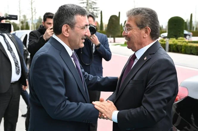 1775750779958097e1ddd-e90b-43a2-ba7f-1255e43abea3