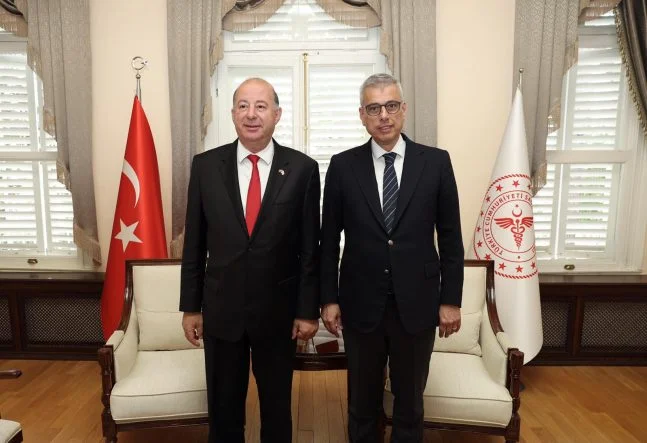 Sağlık Bakanı Memişoğlu, KKTC'li mevkidaşı Dinçyürek ile görüştü