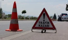 MANÝSA'DA TRAFÝK KAZASI: 1 ÖLÜ, 4 YARALI