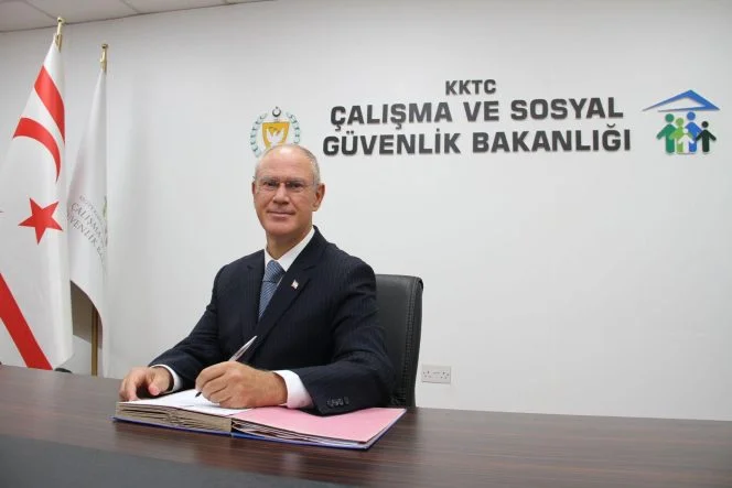 oguzhan hasipoglu bakan web(1)