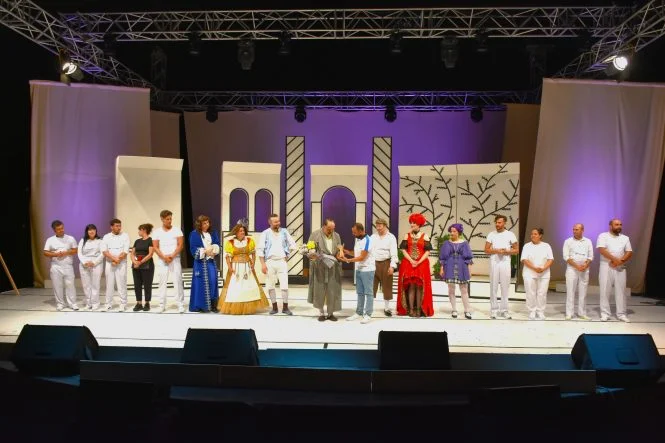 1782891277813girne belediyesi tiyatro festivali (5)