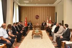 1784623791760Cumhuriyet Meclisi Baskanı Ozturkler TC Sehit Aileleri kabul -1-so