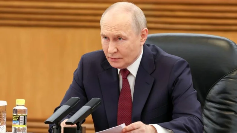 putinaa-2478317