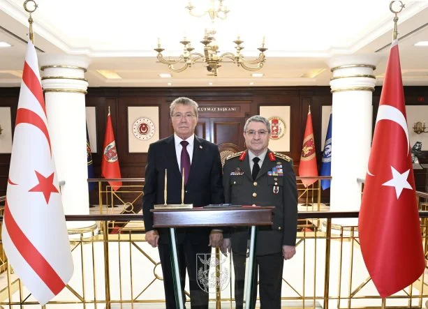 1788883324798AA-20260908-42417398-42417396-GENELKURMAY_BASKANI_ORGENERAL_BAYRAKTAROGLU_KKTC_BASBAKANI_USTEL_ILE_GORUSTU