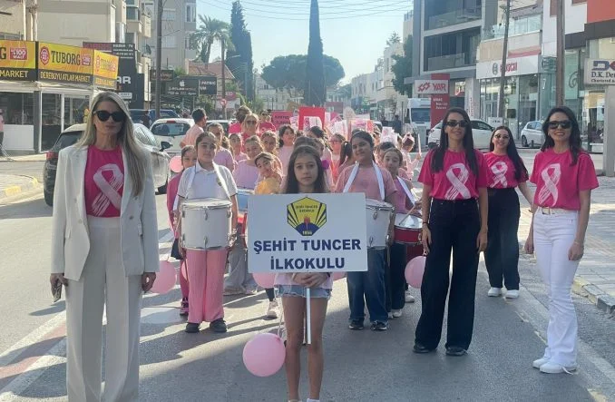 1792740657759Şehit Tuncer öğrenciler 2