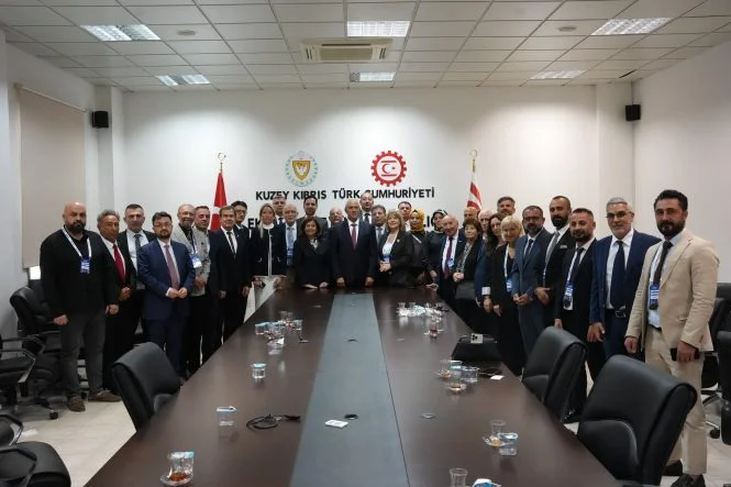 1792753793476TAÇOY1