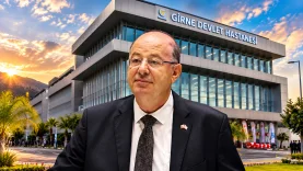 Girne Devlet Hastanesi Önünde Portre