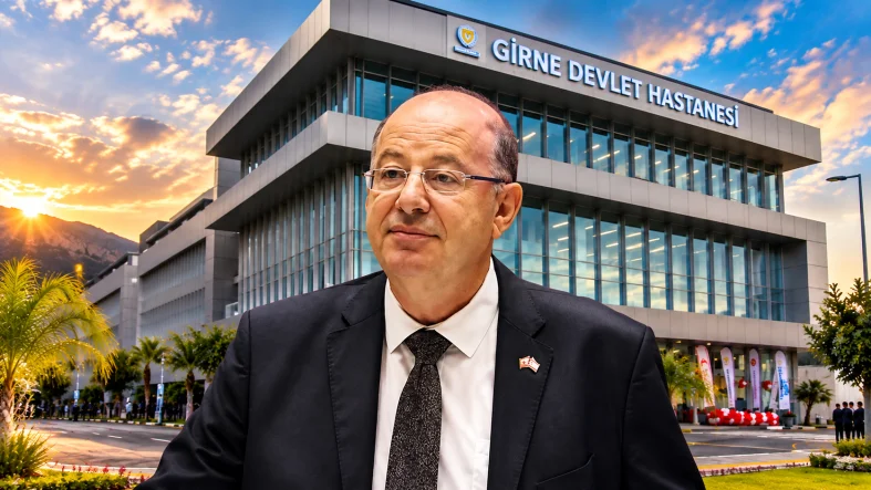 Girne Devlet Hastanesi Önünde Portre