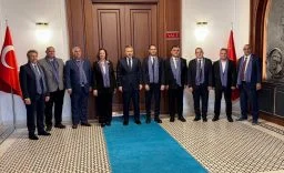 KITSAB VE TÜRSAB’DAN TRABZON VALİLİĞİ’NE ZİYARETDoğu Karadeniz’in turizm potansiyelini yerinde i (1)