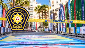 Polis Amblemiyle Girne Maratonu Bitişi